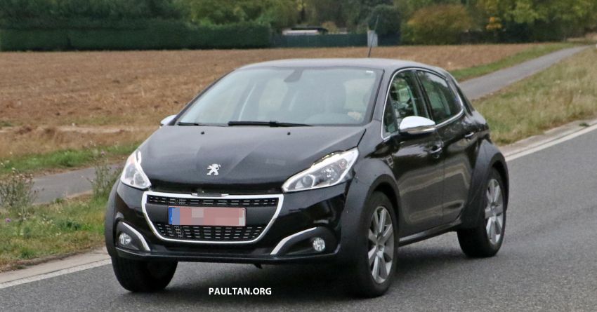 SPIED: Peugeot 1008 test mule seen – SUV due soon? 907149