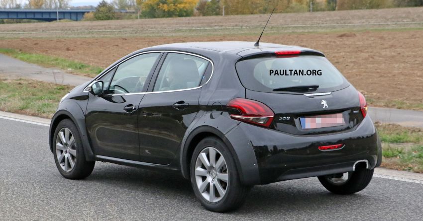 SPIED: Peugeot 1008 test mule seen – SUV due soon? 907154