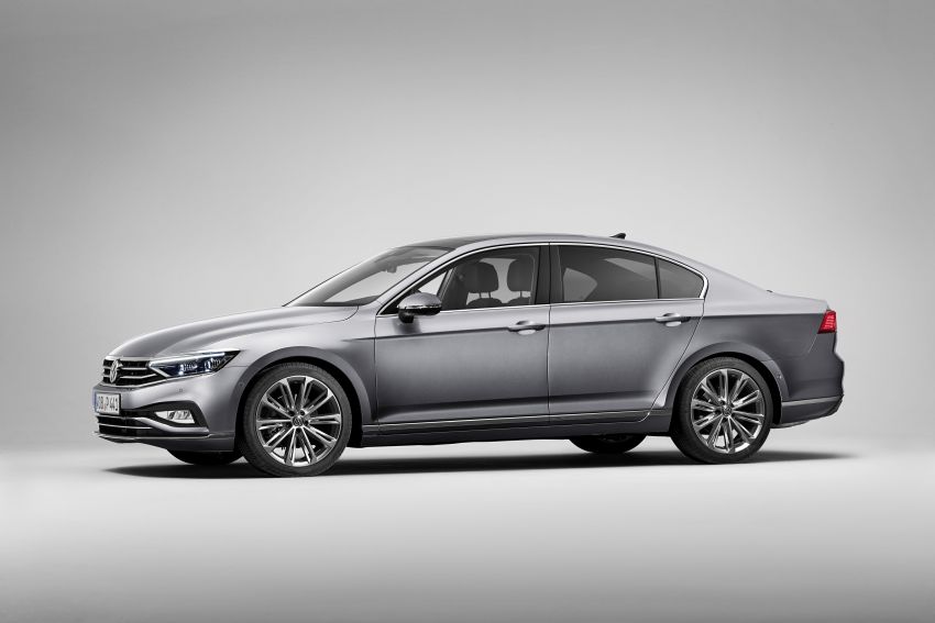 B8 Volkswagen Passat facelift revealed – new MIB3 infotainment and IQ.Drive assistance systems 919073