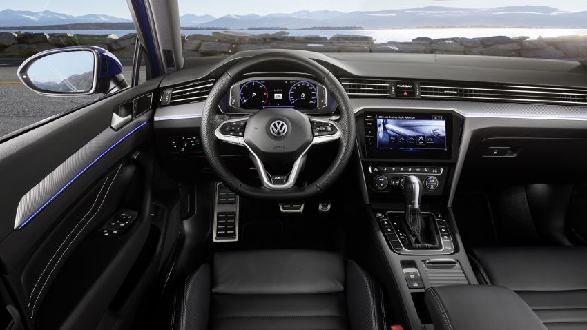 Volkswagen Passat B8 facelift didedahkan – sistem bantuan IQ.Drive dan infotainmen MIB3 baharu 919327