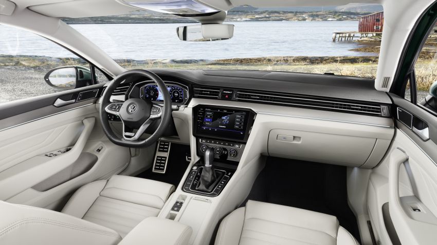 Volkswagen Passat B8 facelift didedahkan – sistem bantuan IQ.Drive dan infotainmen MIB3 baharu 919337