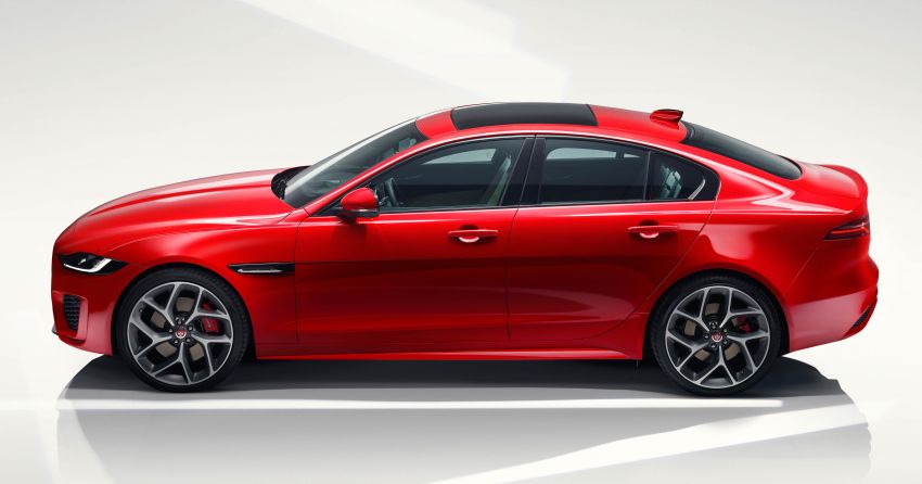 Jaguar XE facelift unveiled with updated styling, tech 927290