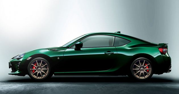 Toyota 86 British Green Limited launched in Japan