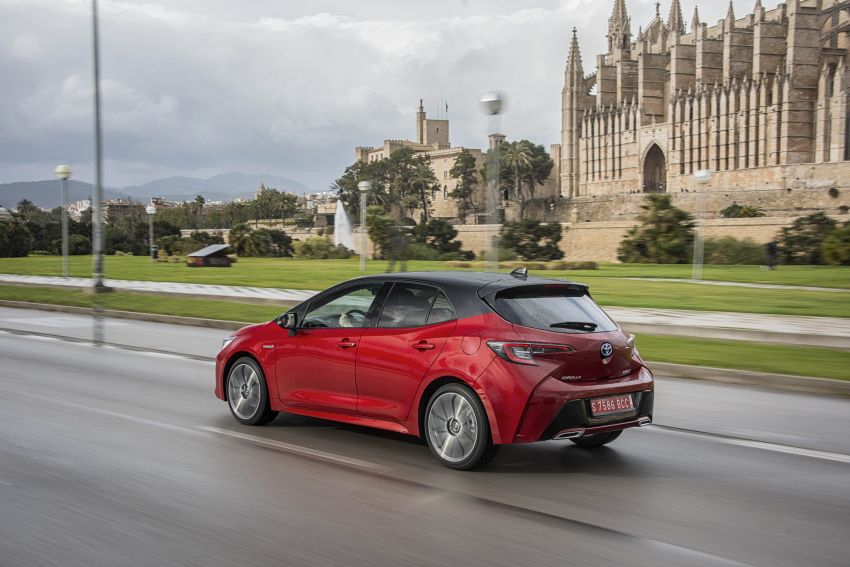GALLERY: 2019 Toyota Corolla detailed for Europe – three body styles; four powertrains, including hybrids 926226