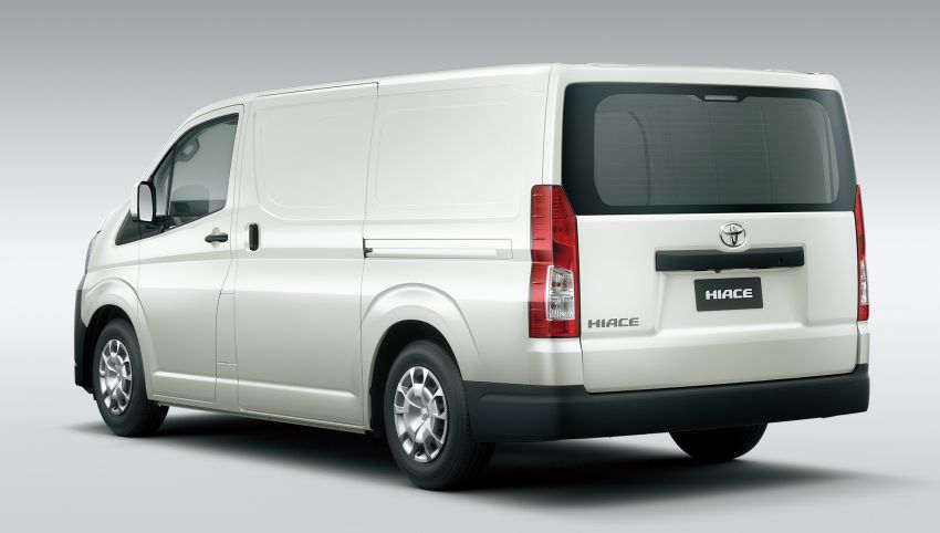 2019 Toyota Hiace debuts with new engines, safety kit 922859