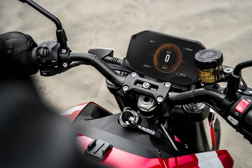 Zero Motorcycles SR/F – motosikal elektrik dengan laju maksimum 200 km/j, cas penuh dalam masa 1.5 jam 926454