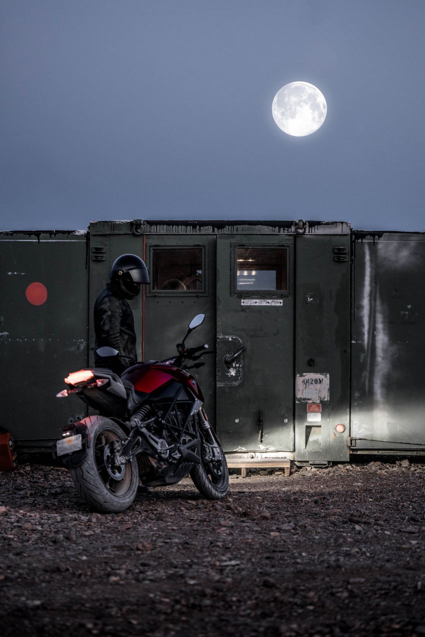 Zero Motorcycles SR/F – motosikal elektrik dengan laju maksimum 200 km/j, cas penuh dalam masa 1.5 jam 926467