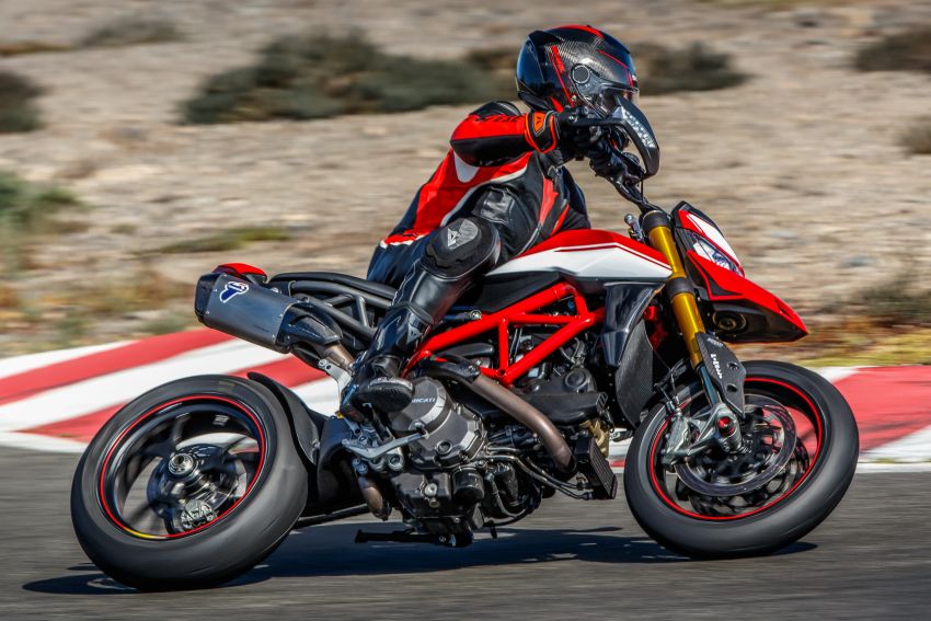 TUNGGANG UJI: Ducati Hypermotard 950 – mahu kembali jadi jahat, pemuas nafsu penunggang nakal 923018