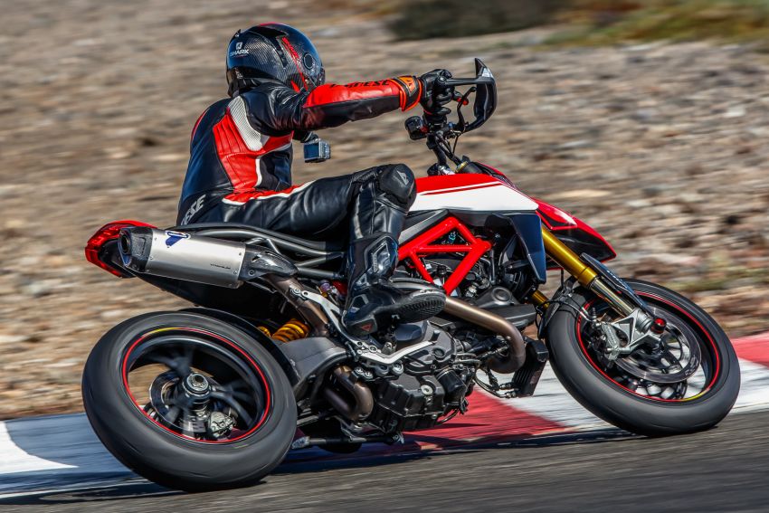 TUNGGANG UJI: Ducati Hypermotard 950 – mahu kembali jadi jahat, pemuas nafsu penunggang nakal 923019