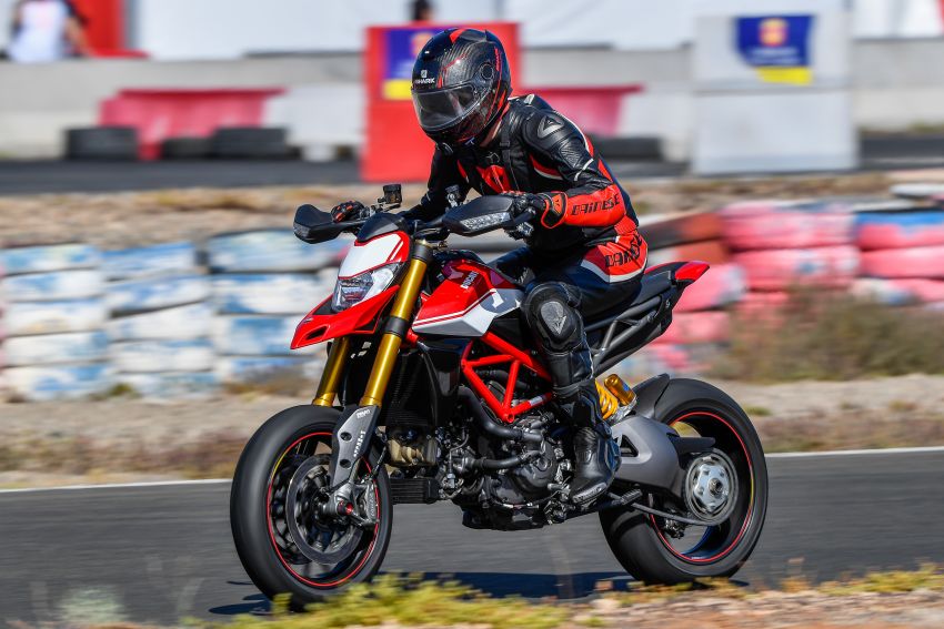 TUNGGANG UJI: Ducati Hypermotard 950 – mahu kembali jadi jahat, pemuas nafsu penunggang nakal 923022
