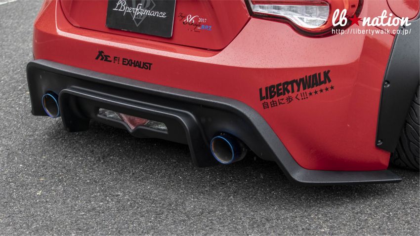 Toyota 86 and Subaru BRZ get the Liberty Walk touch 922336