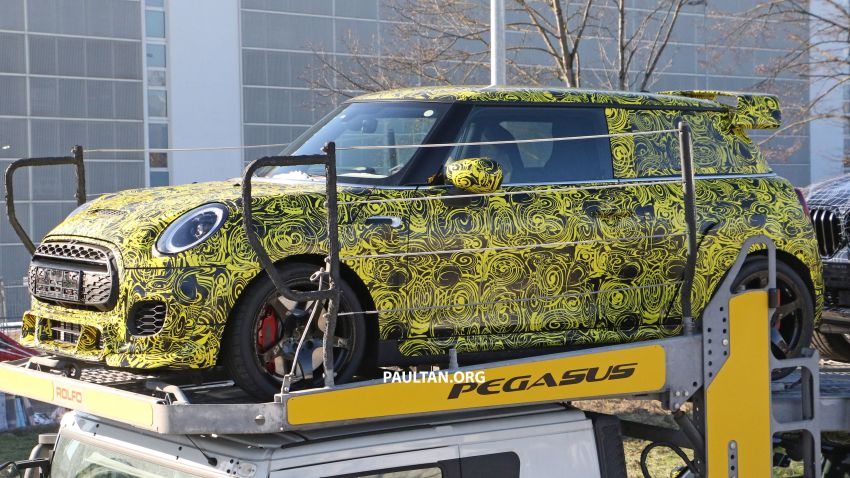 SPIED: MINI John Cooper Works GP gets racy styling 922036