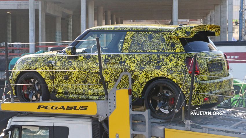 SPIED: MINI John Cooper Works GP gets racy styling 922042