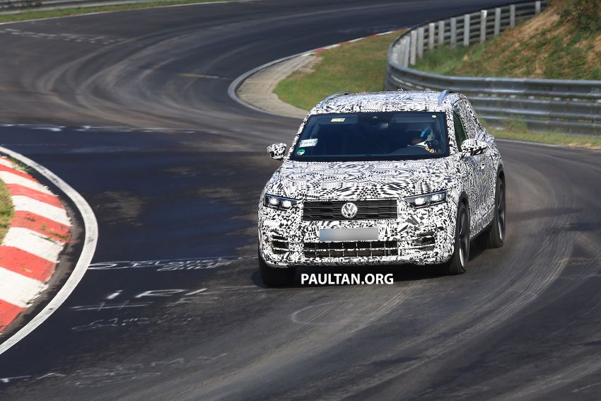 Volkswagen T-Roc R teased ahead of debut in Geneva 921961