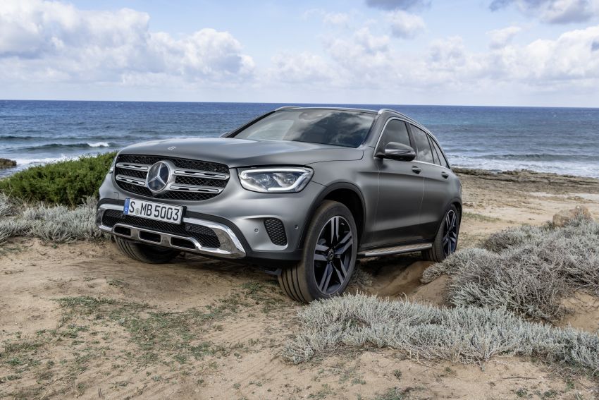 X253 Mercedes-Benz GLC facelift unveiled – new mild hybrid engines, MBUX infotainment system 927975