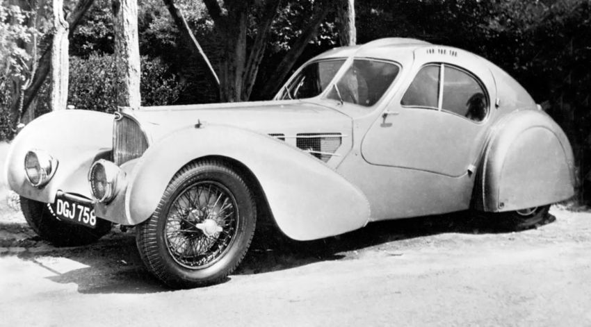 Bugatti La Voiture Noire – model buatan khas sempena ulang tahun ke-110, dijual pada harga RM50.8 juta 934010