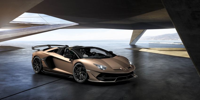 Lamborghini Aventador SVJ Roadster – 800 unit saja 929743