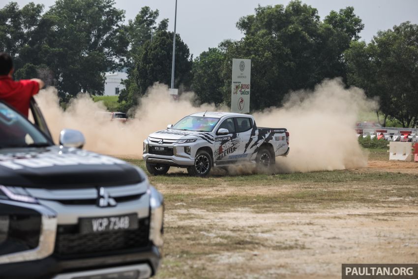 VIDEO: Mitsubishi 4Sure Thrill event – experiencing dirt drifting with Dakar Rally champ in the new Triton! 932080