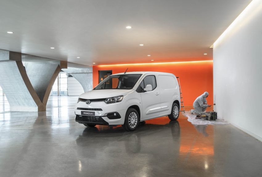 2019 Toyota Proace City unveiled – compact city van 954397