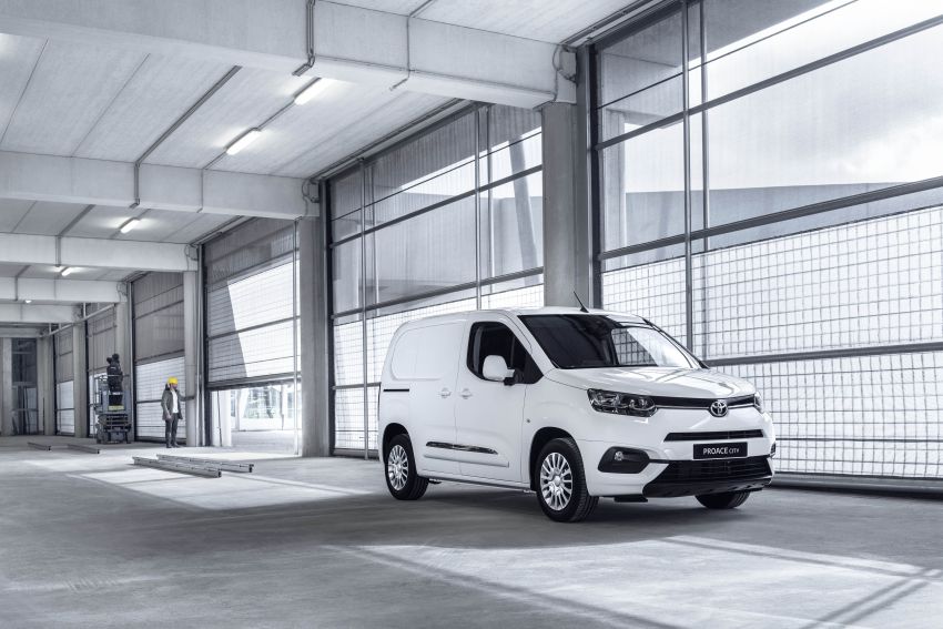2019 Toyota Proace City unveiled – compact city van 954400