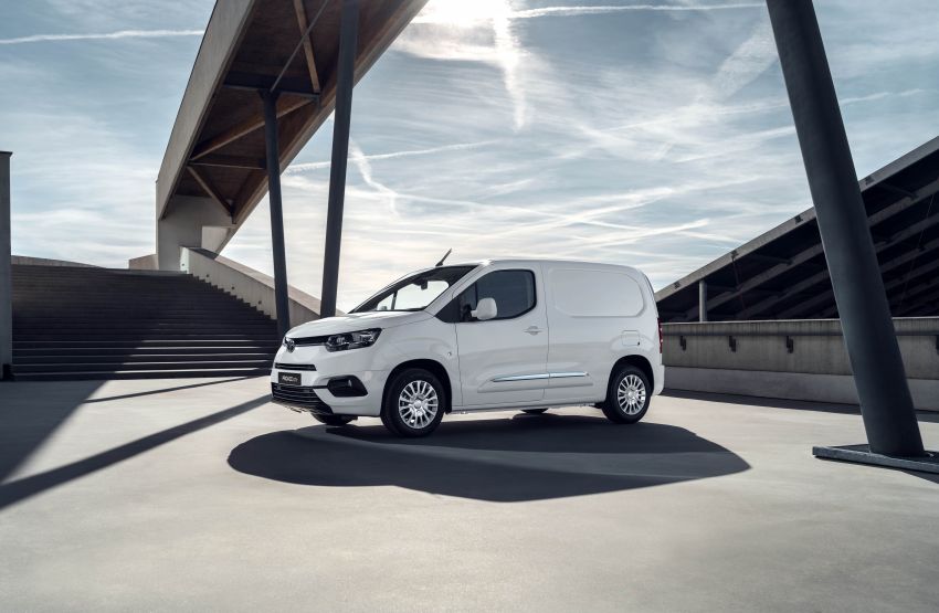2019 Toyota Proace City unveiled – compact city van 954406