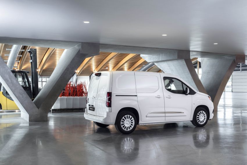 2019 Toyota Proace City unveiled – compact city van 954410