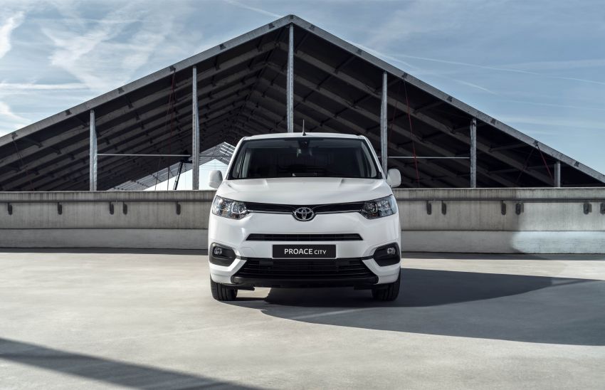 2019 Toyota Proace City unveiled – compact city van 954416