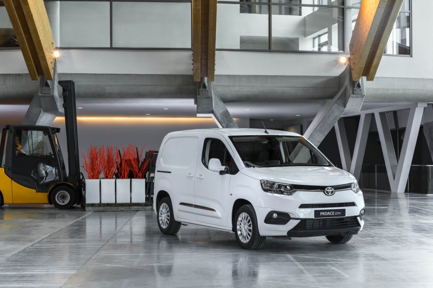 2019 Toyota Proace City unveiled – compact city van 954392