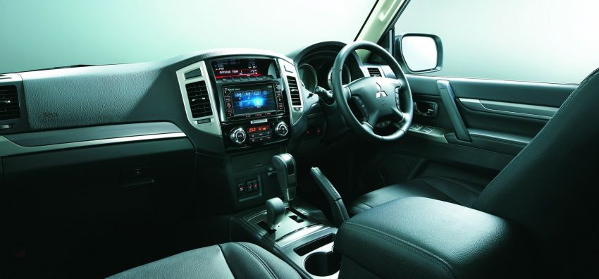 Mitsubishi Pajero Final Edition – rai produksi terakhir generasi keempat di Jepun, hanya 700 unit dihasilkan 953084
