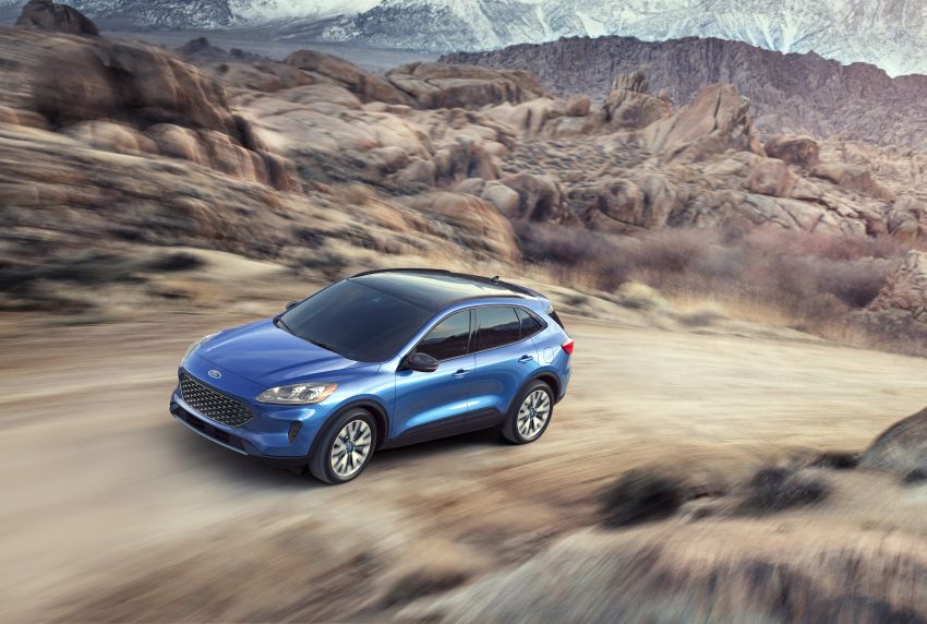 2019 Ford Kuga unveiled: mild, full and plug-in hybrids 942271
