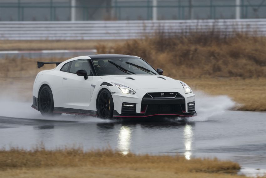 2020 Nissan GT-R Nismo sheds weight, improves grip 948667
