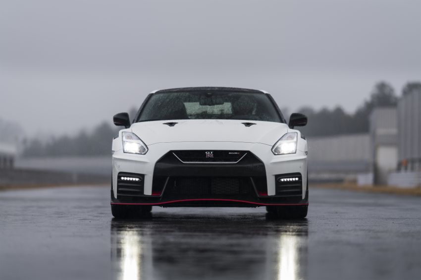 2020 Nissan GT-R Nismo sheds weight, improves grip 948669