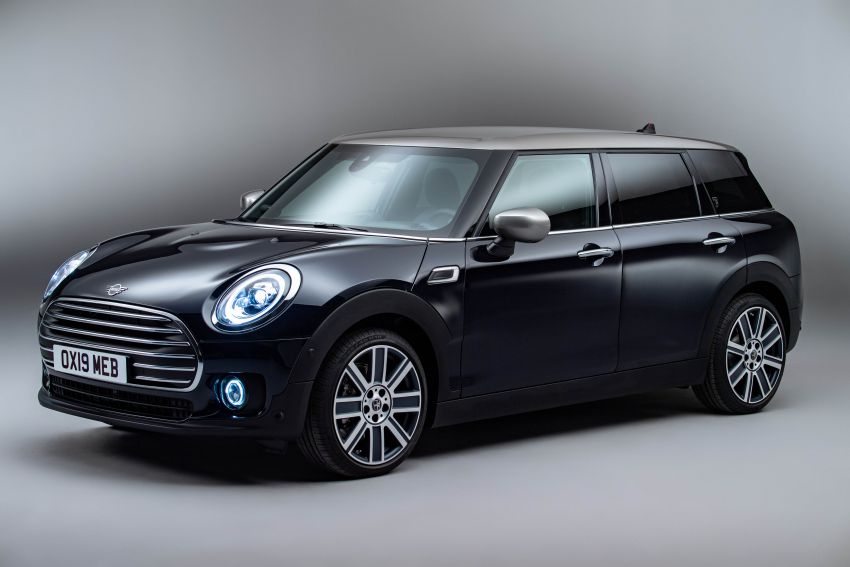 F54 MINI Clubman facelift receives styling updates 949176