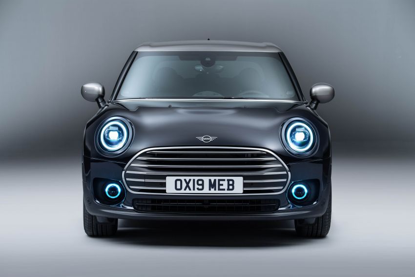F54 MINI Clubman facelift receives styling updates 949208