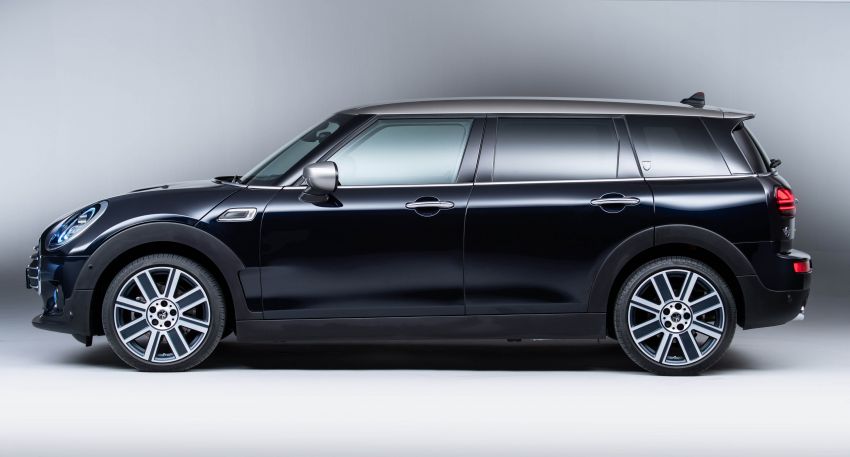 F54 MINI Clubman facelift receives styling updates 949211