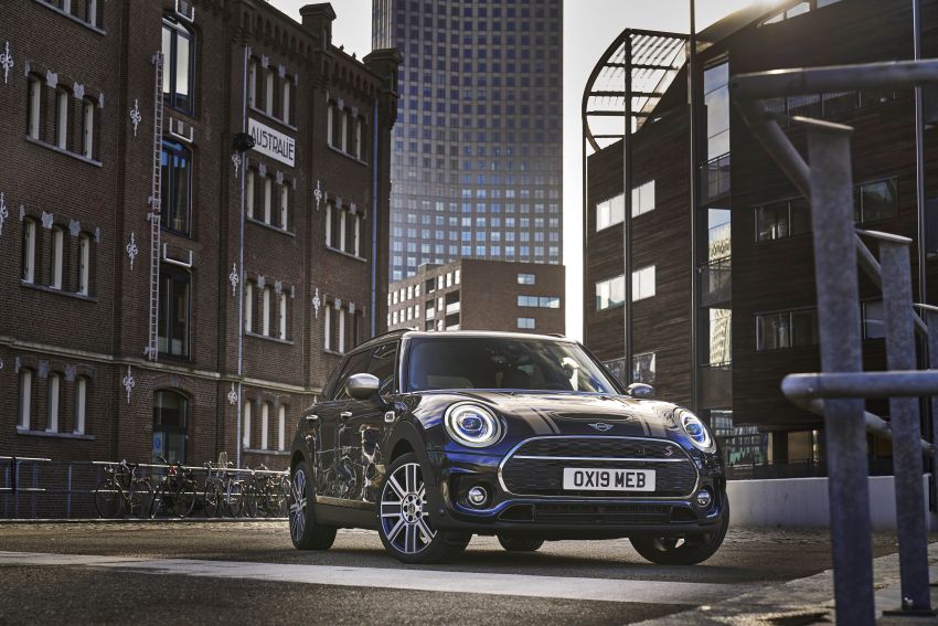 F54 MINI Clubman facelift receives styling updates 949042