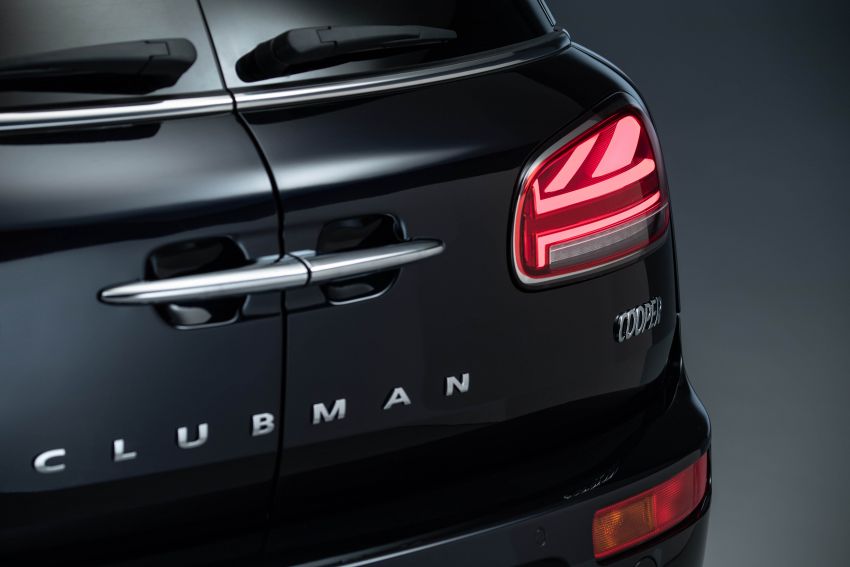 F54 MINI Clubman facelift receives styling updates 949151