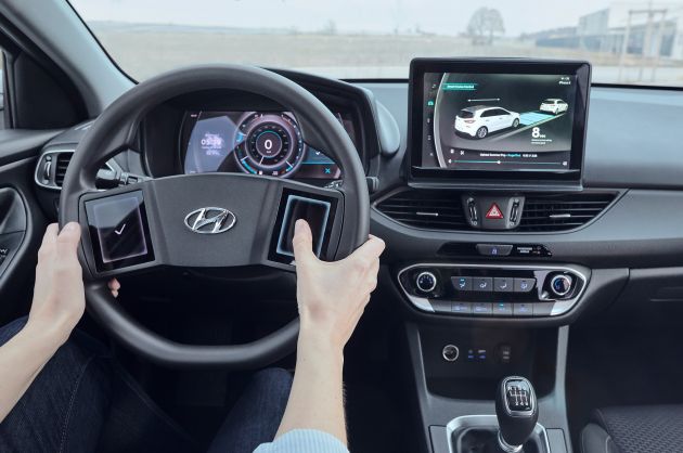 Hyundai’s virtual cockpit gets two steering displays