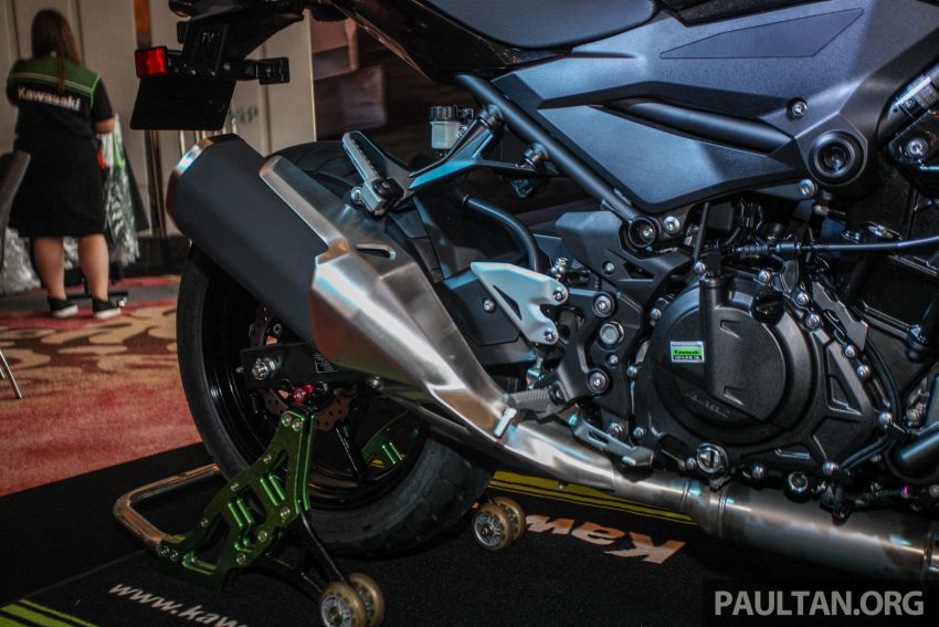 Kawasaki Z250 dan Z400 2019 dilancar untuk M’sia – harga jualan RM22k dan RM29k, dilengkapi brek ABS 952172