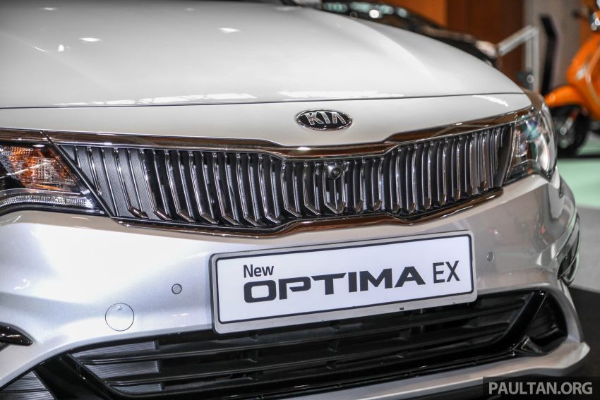 2019 Kia Optima EX displayed at Malaysia Autoshow 945910
