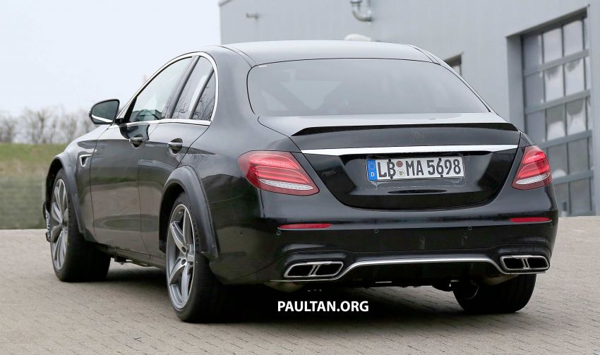 SPIED: Mercedes-AMG development mule – next SL? 955171