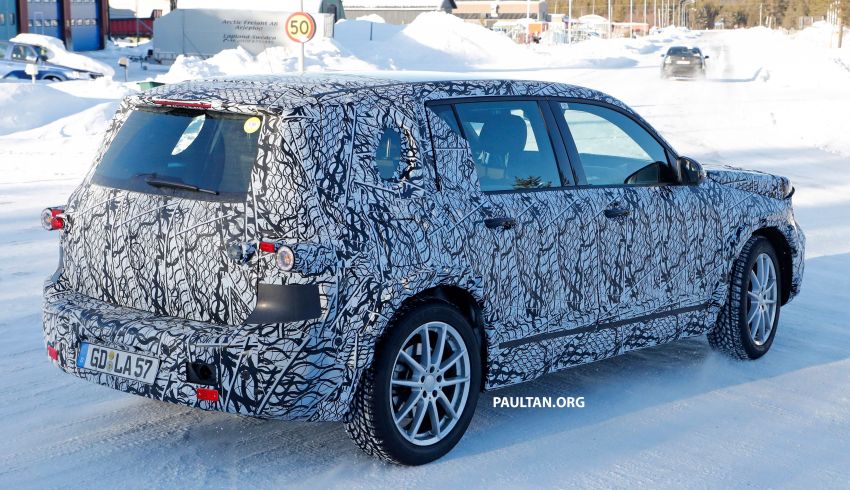 SPYSHOTS: Mercedes-Benz GLB goes fully electric 943550