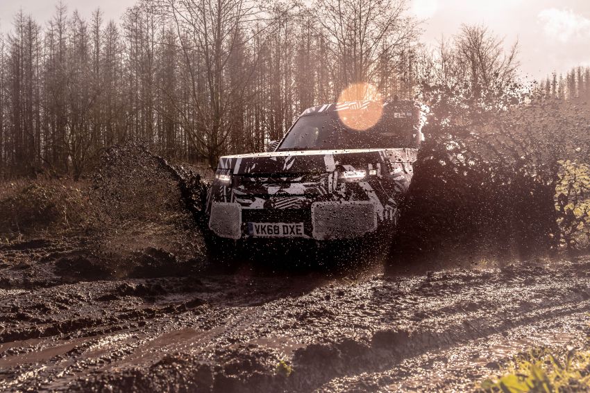 New Land Rover Defender hits 1.2 million km landmark 954957