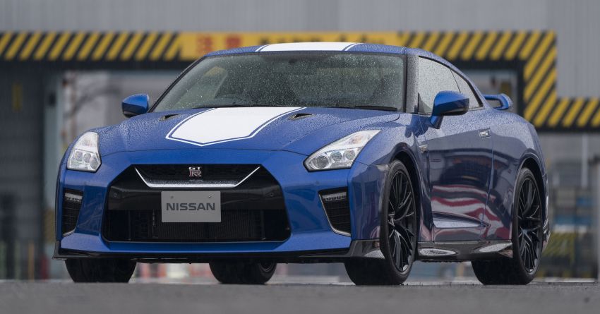 Nissan GT-R 50th Anniversary Edition – warna badan Bayside Blue dari R34, dengan jalur badan Hakosuka 948660