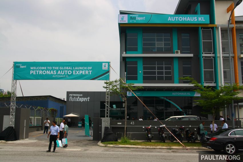 Petronas AutoExpert pertama dunia kini dilancarkan 951208