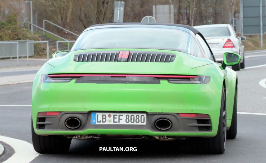 SPIED: 992-gen Porsche 911 Targa on road and ‘Ring 950981