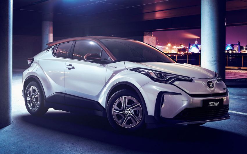 Toyota unveils C-HR EV, Izoa electric cars in China 948625