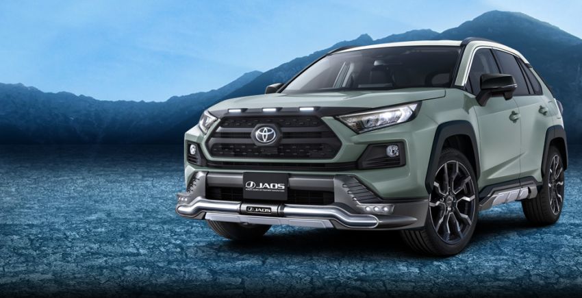 Toyota RAV4 gains TRD and Modellista parts in Japan 947375