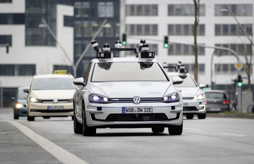 Volkswagen tests Level 4 self-driving in Hamburg 942948