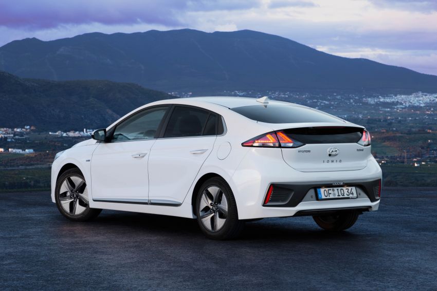 2019 Hyundai Ioniq facelift gets detailed – styling and equipment updates; EV version gains larger battery 956730